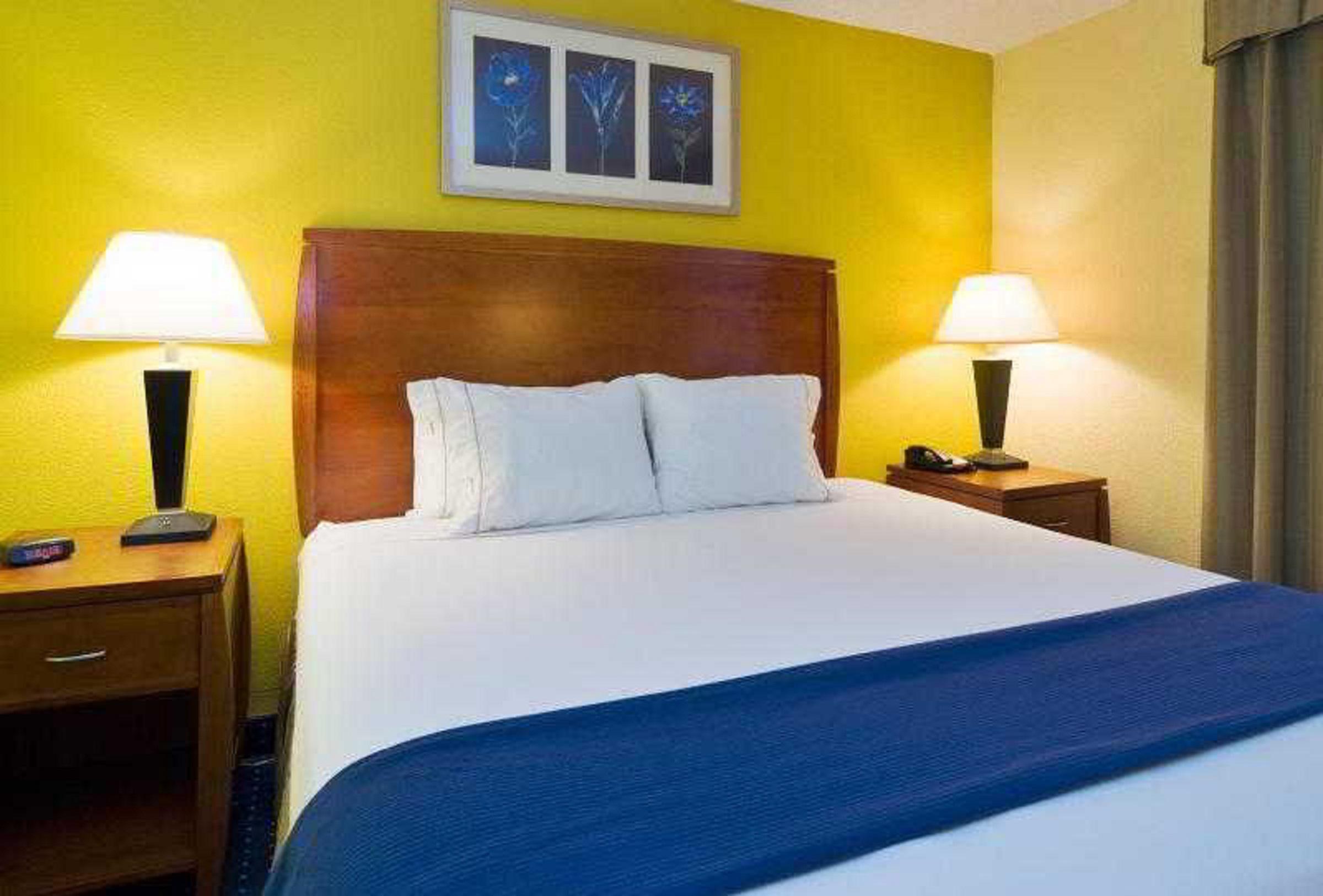 Holiday Inn Express Miami Airport Doral Area By Ihg Екстериор снимка