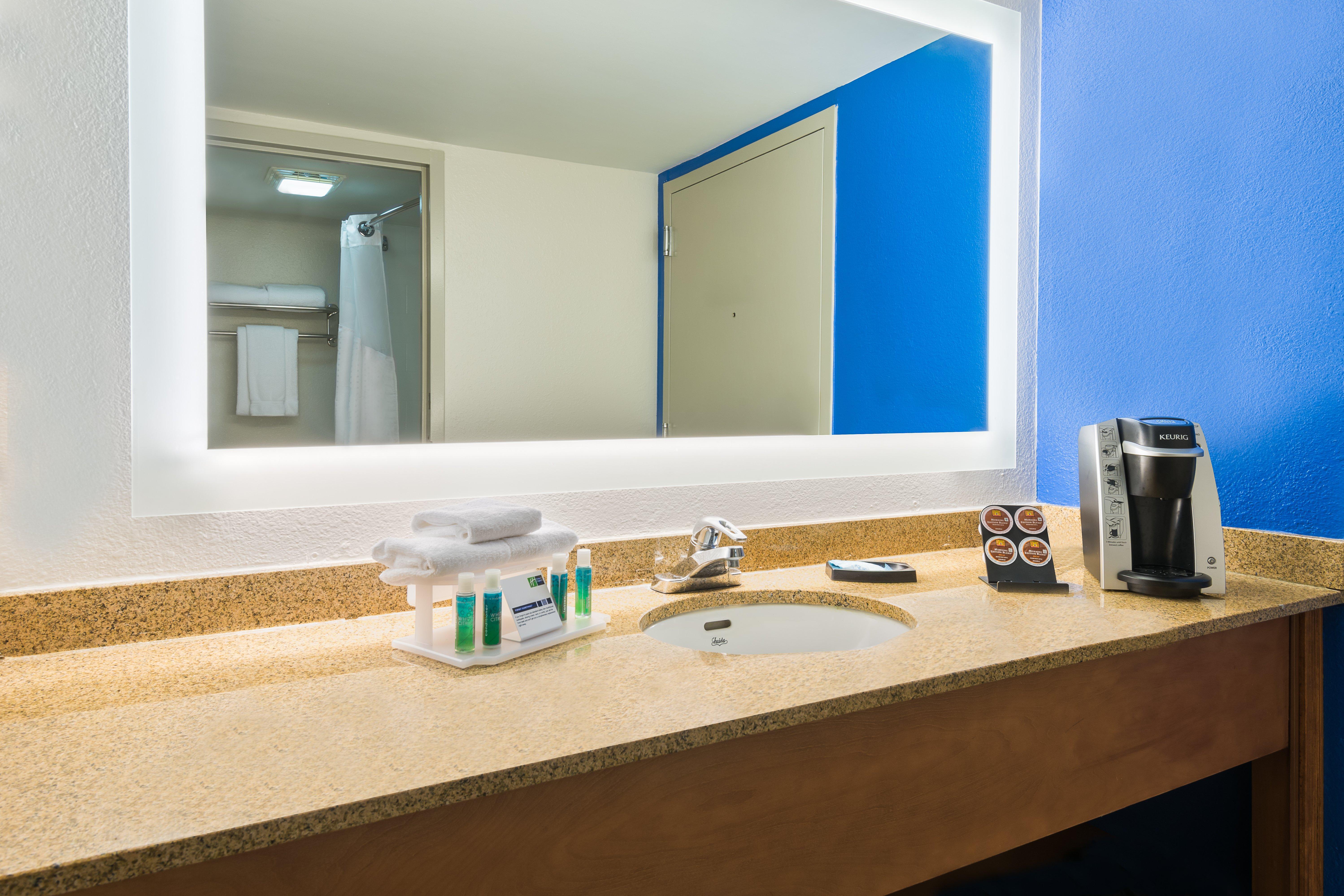 Holiday Inn Express Miami Airport Doral Area By Ihg Екстериор снимка